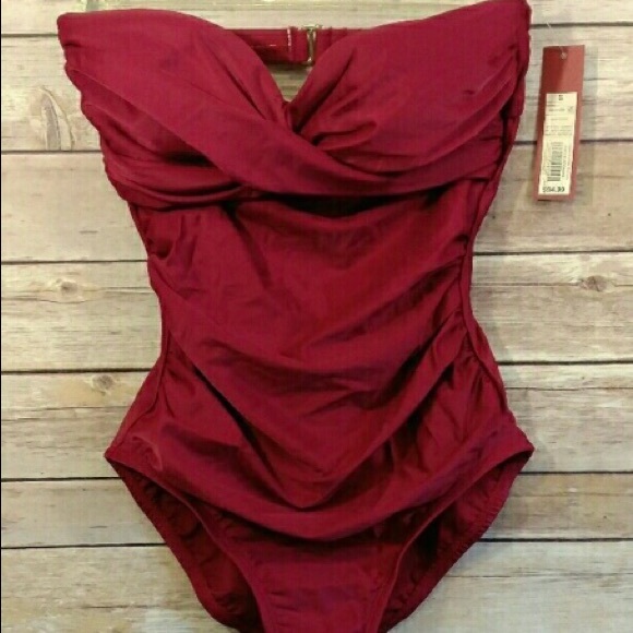 Swimsuit - Picture 2 of 3